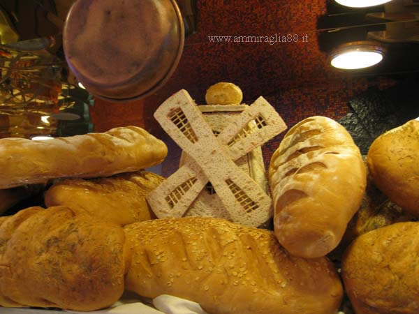 nave Costa Serena lavori con il pane
